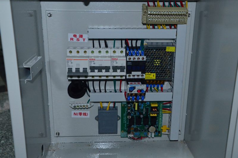 電磁加熱控制柜